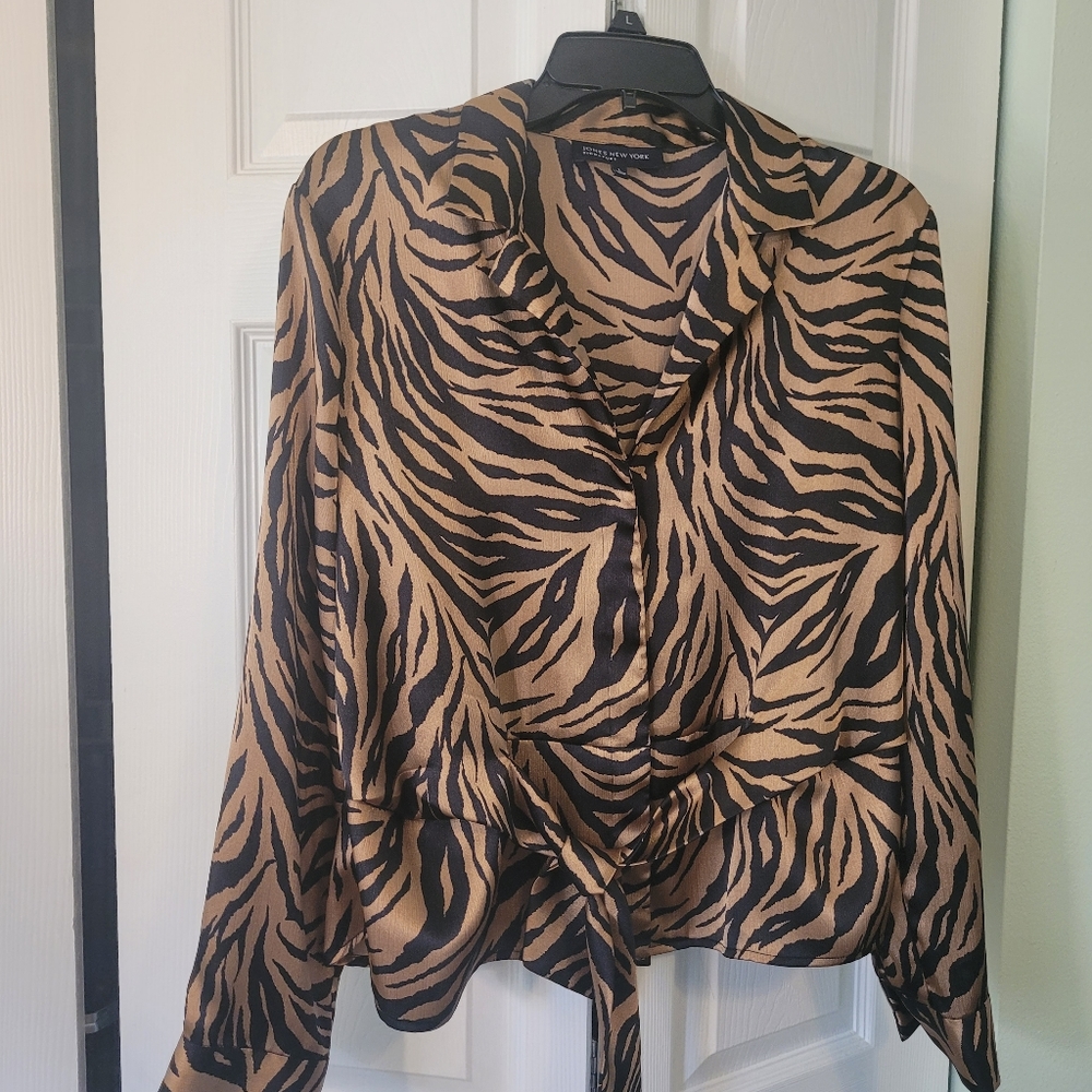 Jones New York Signature blouse